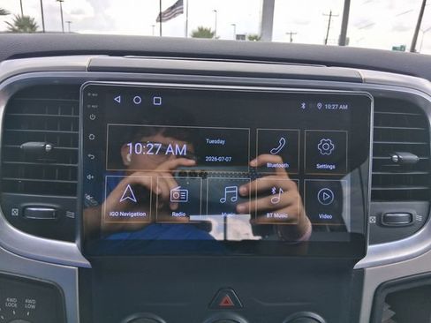 Used 2018 RAM 3500 SLT AWD/4WD image 11