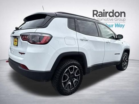 Used 2026 Jeep Compass Trailhawk AWD/4WD image 7