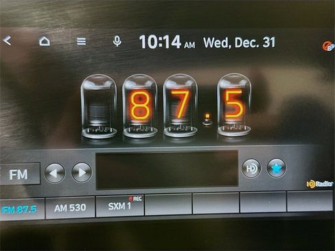 Used 2022 Hyundai Elantra Limited image 23