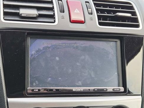 Used 2015 Subaru Crosstrek 2.0i Premium w/ Moonroof Package image 10