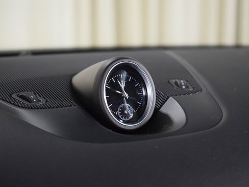 Used 2022 Maserati Levante Modena image 31