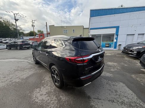 Used 2021 Buick Enclave Essence w/ Sport Touring Edition AWD/4WD image 3
