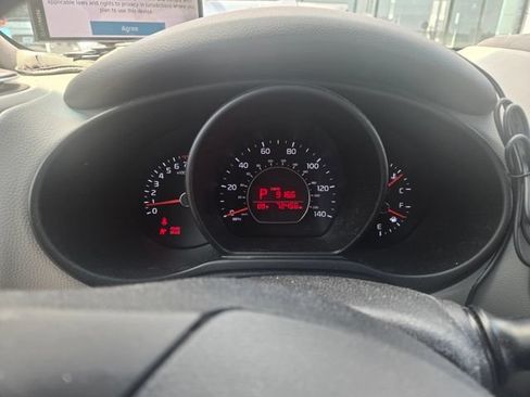 Used 2018 Kia Soul FWD image 4