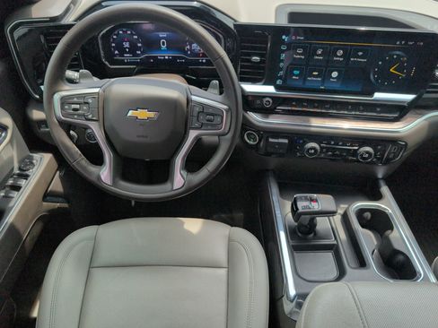 Used 2024 Chevrolet Silverado 1500 LTZ w/ Technology Package AWD/4WD image 29
