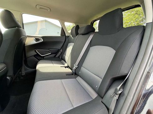Used 2022 Kia Soul LX FWD image 16