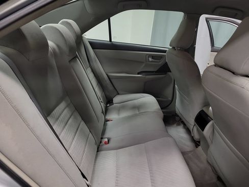 Used 2016 Toyota Camry LE FWD image 28