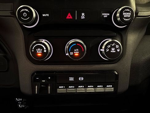 Used 2022 RAM 2500 Tradesman AWD/4WD image 4