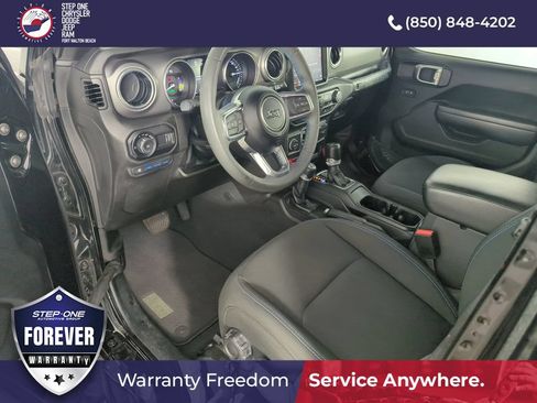 Used 2023 Jeep Wrangler Unlimited Rubicon 4xe AWD/4WD image 10