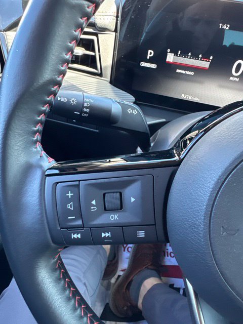Certified 2025 Nissan Kicks SR AWD/4WD image 30