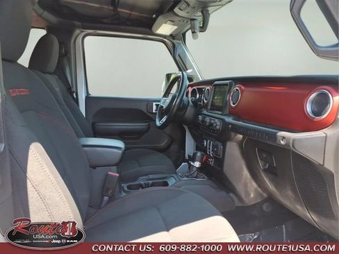 Used 2022 Jeep Wrangler Rubicon w/ LED Lighting Group AWD/4WD image 14