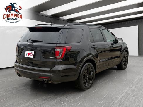 Used 2019 Ford Explorer Sport w/ Equipment Group 401A AWD/4WD image 5