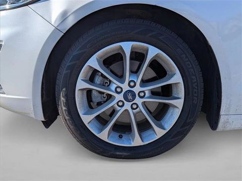 Used 2019 Ford Fusion SEL image 9