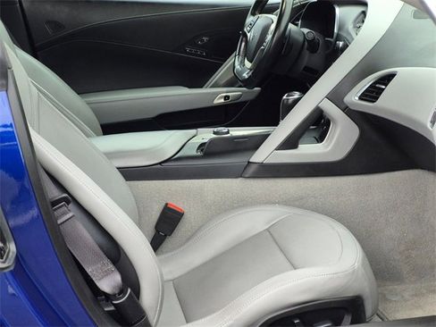 Used 2017 Chevrolet Corvette Stingray Coupe image 16