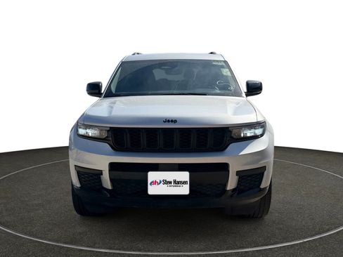 Used 2023 Jeep Grand Cherokee L Laredo AWD/4WD image 10