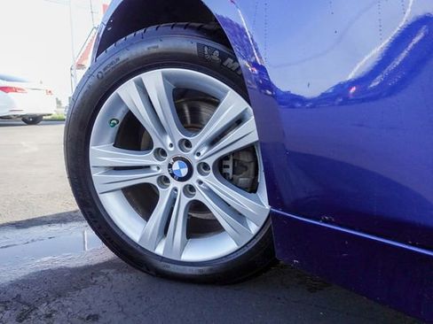 Used 2017 BMW 330i xDrive 330i xDrive image 10