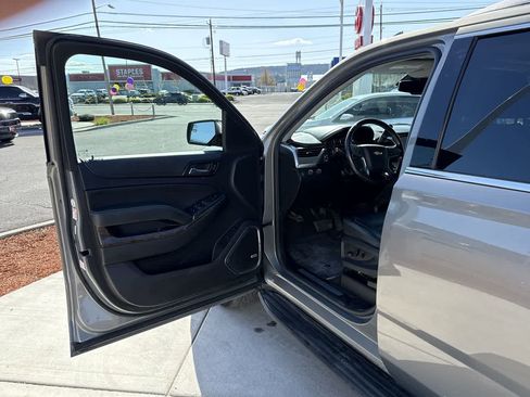 Used 2018 Chevrolet Tahoe LT AWD/4WD image 10