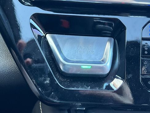 Certified 2025 GMC Sierra 1500 Denali Ultimate AWD/4WD image 19