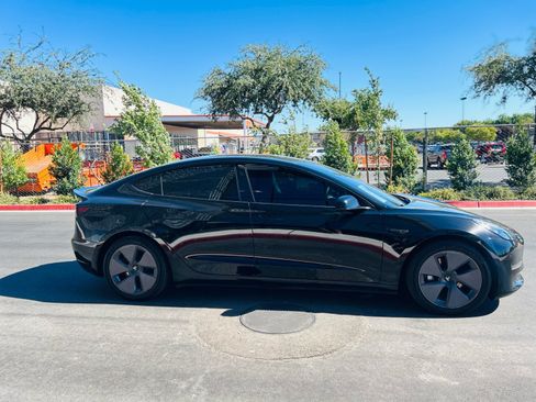 Used 2021 Tesla Model 3 Long Range AWD/4WD image 4