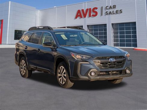 Used 2024 Subaru Outback Premium image 3