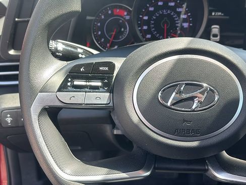 Used 2023 Hyundai Elantra SEL FWD image 18
