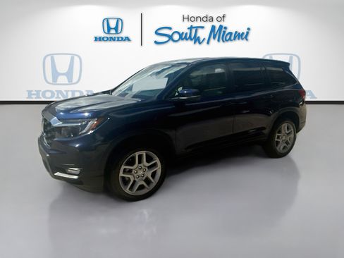 Certified 2024 Honda Passport EX-L image 3