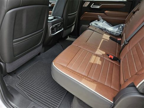 New 2025 GMC Sierra 2500 Denali Ultimate image 20
