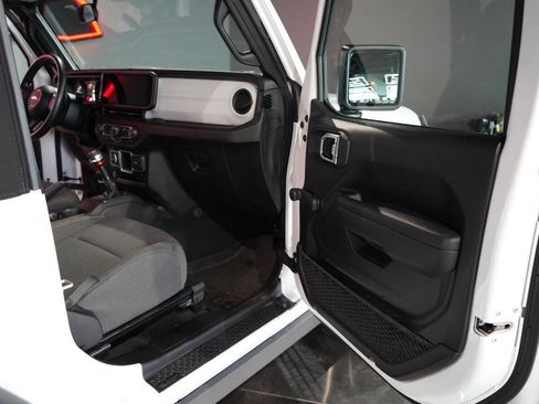 Used 2024 Jeep Wrangler Sport image 57