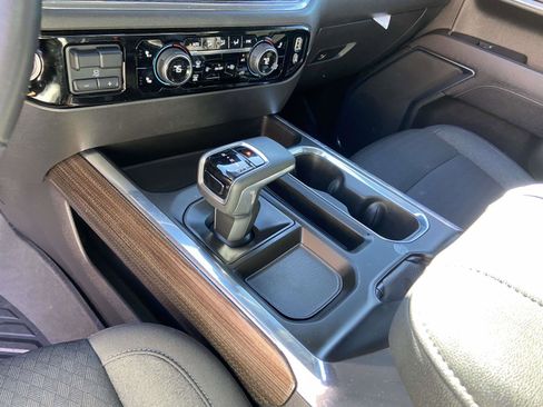 Used 2023 Chevrolet Silverado 1500 RST image 10