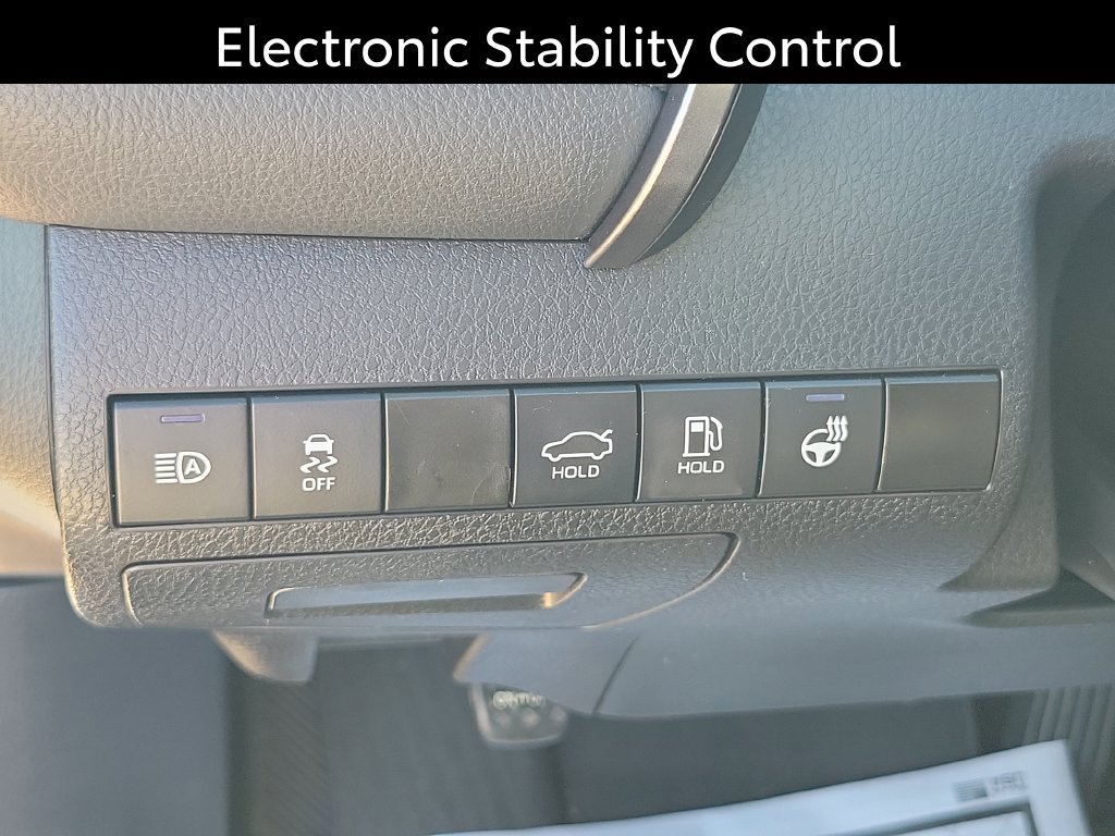 Used 2023 Toyota Camry SE FWD image 11