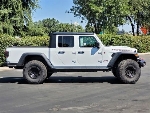 New 2024 Jeep Gladiator Rubicon image 3