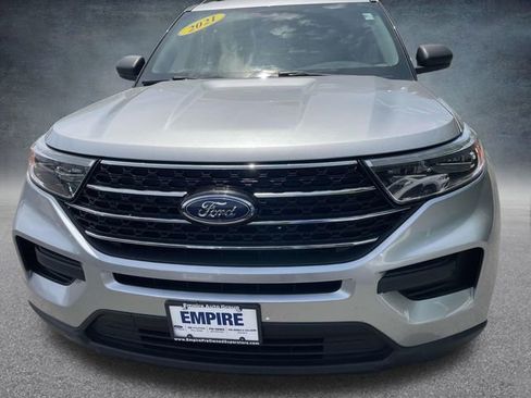 Used 2021 Ford Explorer XLT image 7