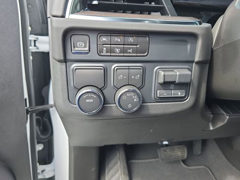 New 2025 Chevrolet Tahoe LS w/ LPO, Dark Essentials Package image 19