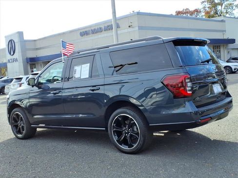 Used 2022 Ford Expedition Max Limited image 5