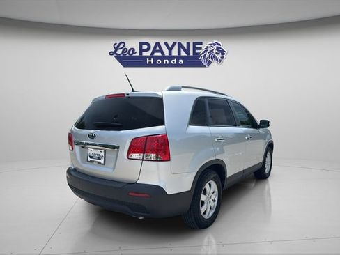 Used 2012 Kia Sorento LX w/ Convenience Pkg FWD image 6