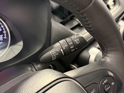 Used 2021 Toyota RAV4 XLE Premium AWD/4WD image 18