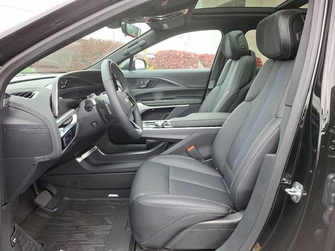 New 2025 Cadillac Lyriq Luxury image 6