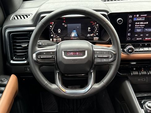 Used 2024 GMC Canyon AT4 w/ Technology Package image 18