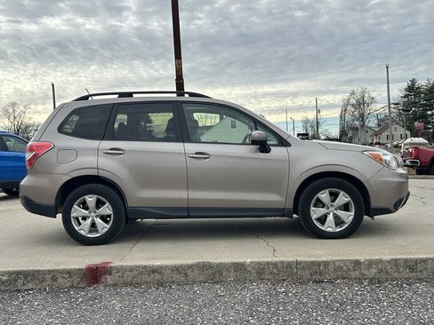 Used 2015 Subaru Forester 2.5i Premium image 5