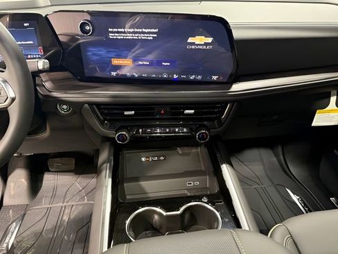 New 2026 Chevrolet Tahoe Premier w/ Sun And Tow Package AWD/4WD image 15