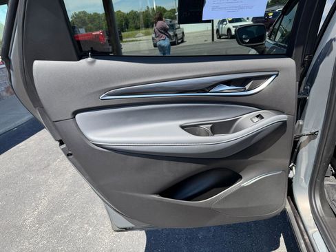 Used 2019 Buick Enclave Essence w/ Trailering Package, 5000 lbs. AWD/4WD image 17