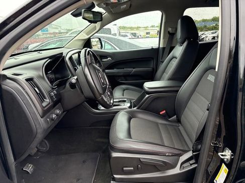 Used 2017 GMC Canyon SLE w/ All Terrain Package AWD/4WD image 7