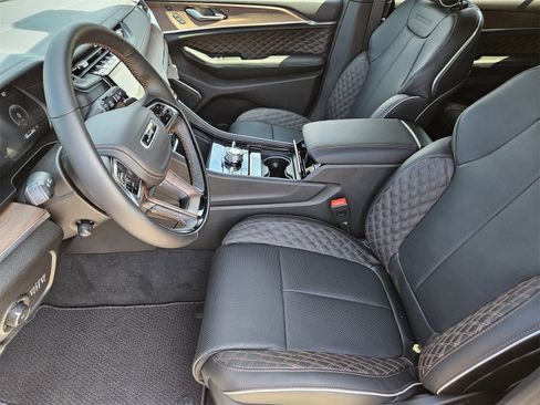 New 2025 Jeep Grand Cherokee L Summit w/ Obsidian Package image 14