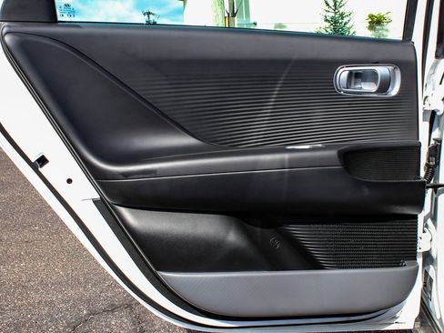 Used 2023 Hyundai Ioniq 6 SE image 10