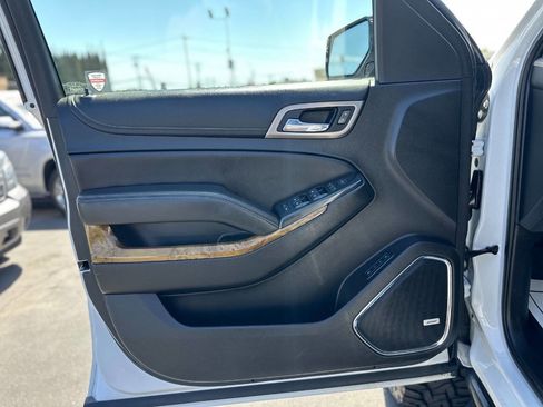 Used 2017 GMC Yukon Denali w/ Open Road Package image 9