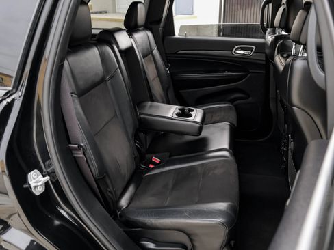 Used 2020 Jeep Grand Cherokee Altitude RWD image 37
