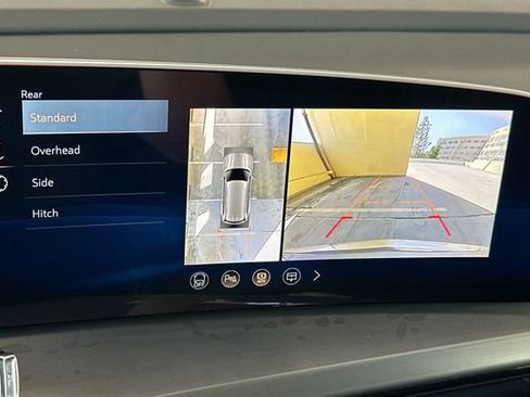 New 2026 Cadillac Vistiq Luxury image 19