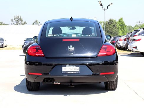 Used 2013 Volkswagen Beetle TDI image 6