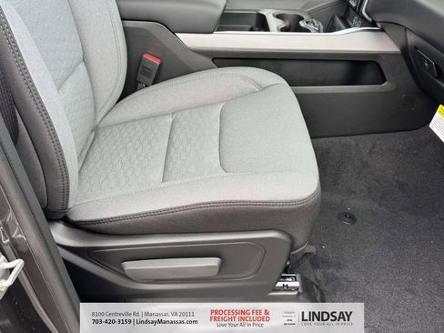 New 2026 RAM 1500 4x4 Crew Cab image 12