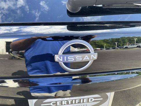 Used 2023 Nissan Murano SV w/ SV Midnight Edition Package FWD image 26