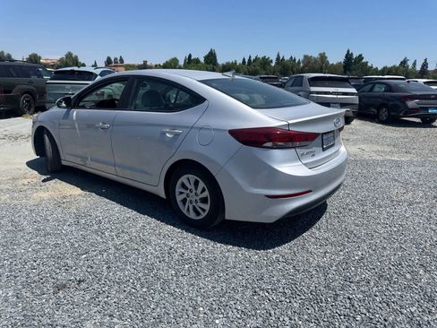 Used 2017 Hyundai Elantra SE FWD image 7